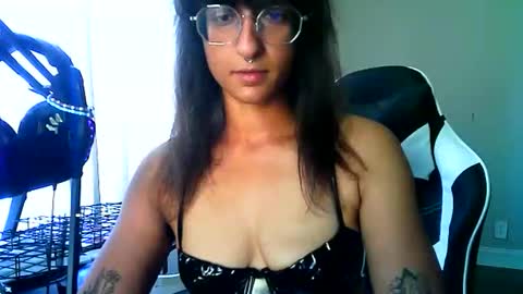goddessvikkii online show from May 7, 2026, 5:18 pm