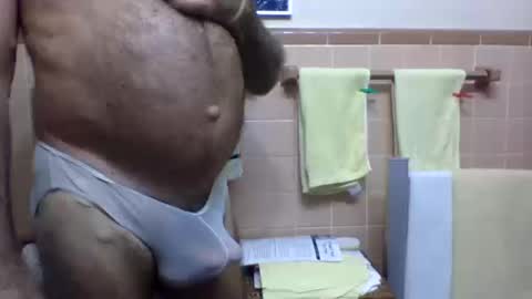 Snapshot of gojo885 chatting on October 12, 2025, 5:39 am gojo885 online show from October 12, 2025, 5:39 am