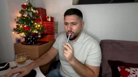 gold_alpha_boy online show from December 4, 2025, 9:51 am