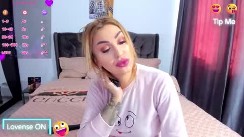 Nicole.. online show from February 22, 2026, 8:35 am