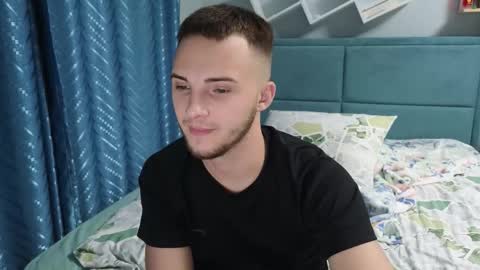 Golden boyyy21 online show from November 8, 2025, 12:44 am