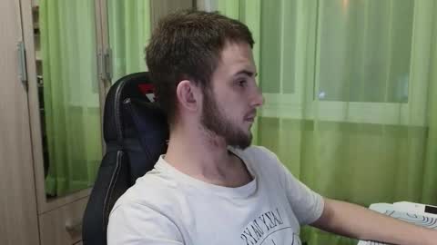 Golden boyyy21 online show from December 19, 2025, 5:36 am