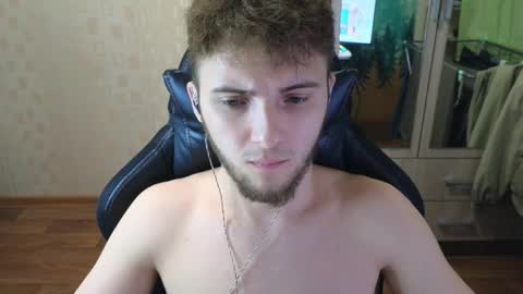 Snapshot of golden_boyyy21 chatting on April 8, 2026, 4:51 pm Golden boyyy21 online show from April 8, 2026, 4:51 pm