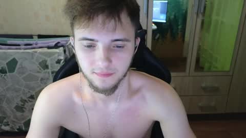 Snapshot of golden_boyyy21 chatting on April 10, 2026, 1:33 am Golden boyyy21 online show from April 10, 2026, 1:33 am