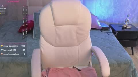 golden_muse online show from March 27, 2026, 8:26 am