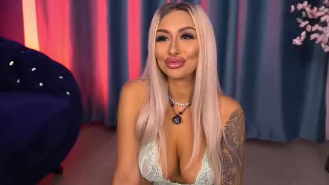 GoldenAmberX online show from November 27, 2025, 6:59 am