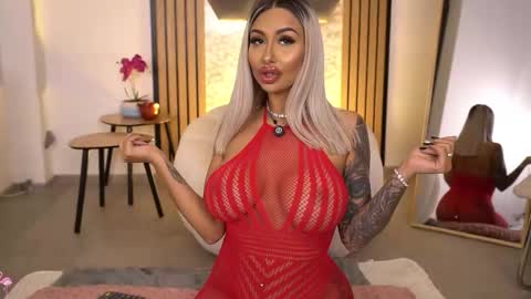 GoldenAmberX online show from January 18, 2026, 6:28 am