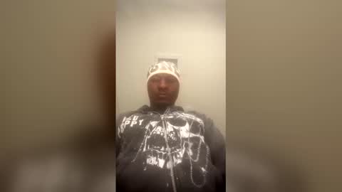 Snapshot of goldenapo chatting on February 28, 2026, 9:54 am goldenapo online show from February 28, 2026, 9:54 am