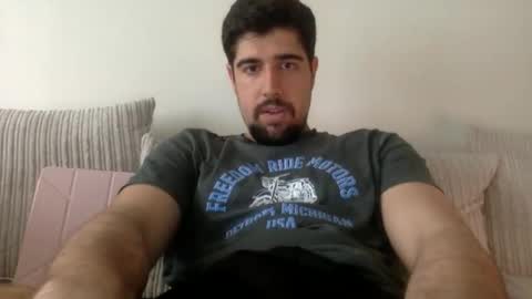 Golden-Glove online show from April 10, 2026, 7:46 am