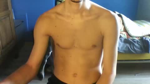 Snapshot of goodboy146 chatting on October 21, 2025, 12:17 pm Goodboy online show from October 21, 2025, 12:17 pm