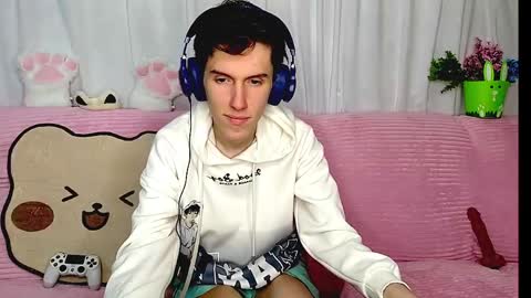 Luca online show from May 7, 2026, 7:08 pm
