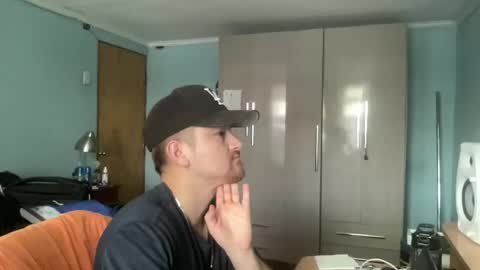 goodfumes online show from January 6, 2026, 3:38 pm