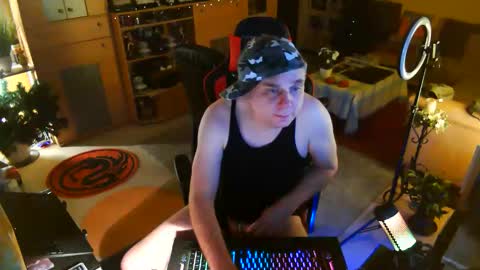 google5001 online show from February 15, 2026, 8:27 pm