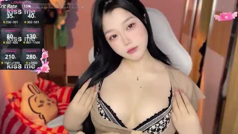 gorgeous girl33 online show from January 3, 2025, 7:29 pm