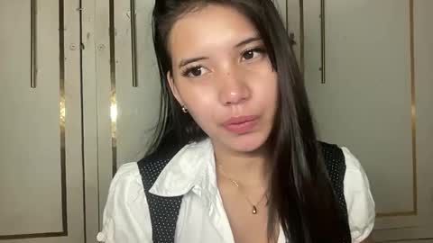 Lyn online show from March 22, 2026, 2:09 pm