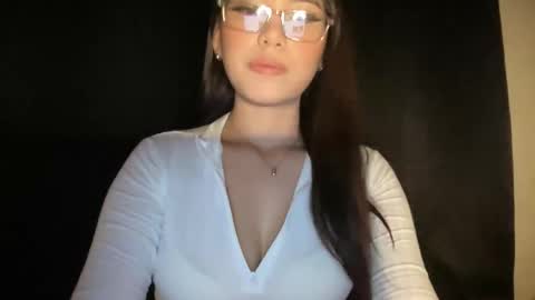 Lyn online show from April 3, 2026, 7:39 am