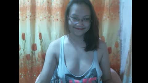 Snapshot of gorgeousmama chatting on September 12, 2025, 1:33 pm gorgeousmama online show from September 12, 2025, 1:33 pm