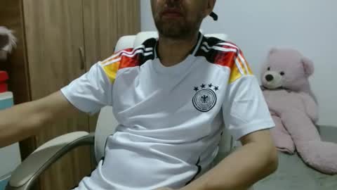 Snapshot of goten7 chatting on March 30, 2026, 10:38 am Andres online show from March 30, 2026, 10:38 am