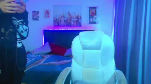 goth_minerva online show from June 1, 2026, 1:35 pm