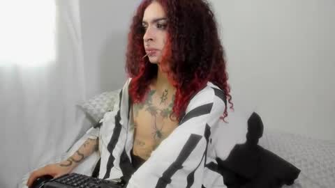 Snapshot of goth_ru chatting on December 12, 2024, 9:26 pm Russ online show from December 12, 2024, 9:26 pm