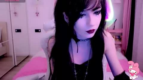 gothiclali online show from September 9, 2025, 8:41 pm