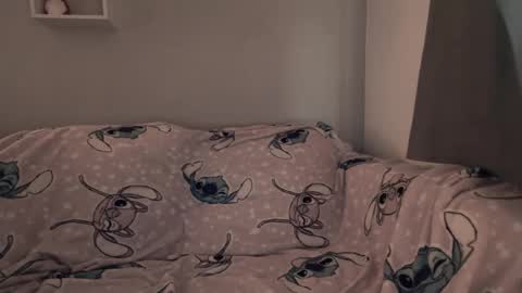 gottalovelatinas online show from December 5, 2025, 9:29 am