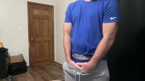 Snapshot of gqimage chatting on December 6, 2024, 5:31 am GQImage online show from December 6, 2024, 5:31 am