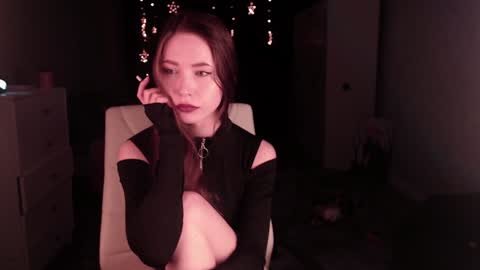 Snapshot of grace_crystal chatting on February 4, 2025, 11:06 pm Grace online show from February 4, 2025, 11:06 pm