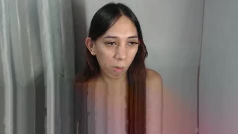 Snapshot of grace_for_youuu chatting on April 22, 2026, 6:05 am HoneyGrace online show from April 22, 2026, 6:05 am