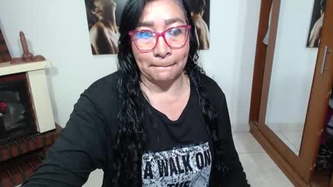 Snapshot of grace_mature_milf chatting on September 18, 2025, 10:17 am grace_mature_milf online show from September 18, 2025, 10:17 am