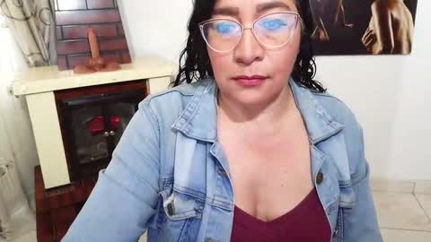 Snapshot of grace_mature_milf chatting on November 17, 2025, 11:27 am grace_mature_milf online show from November 17, 2025, 11:27 am