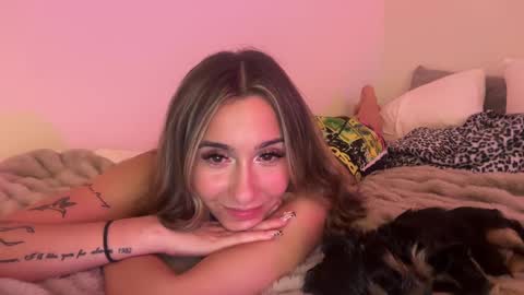 Snapshot of graceyrose chatting on October 4, 2025, 10:13 am graceyrose online show from October 4, 2025, 10:13 am