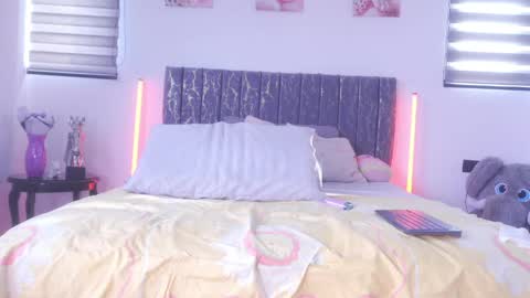 GRECIADOMM555 online show from March 26, 2026, 9:20 pm