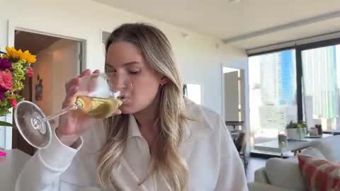 Gracie Mae online show from October 12, 2025, 6:18 pm