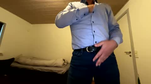 Snapshot of grandedane chatting on December 29, 2024, 2:10 pm Alwaysready online show from December 29, 2024, 2:10 pm