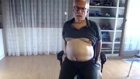 grandpach online show from November 15, 2025, 2:35 pm