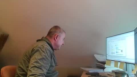 grau197077 online show from February 12, 2026, 10:32 am