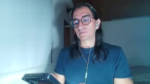 Snapshot of grayrosty chatting on February 16, 2026, 6:15 pm grayrosty online show from February 16, 2026, 6:15 pm