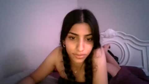 Snapshot of greencheek0 chatting on November 2, 2025, 2:25 am greencheek0 online show from November 2, 2025, 2:25 am