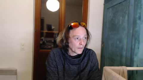 Greenmoon online show from March 8, 2025, 7:31 pm