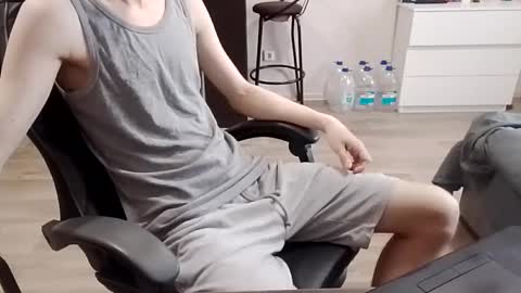 Felix online show from April 27, 2026, 10:02 am