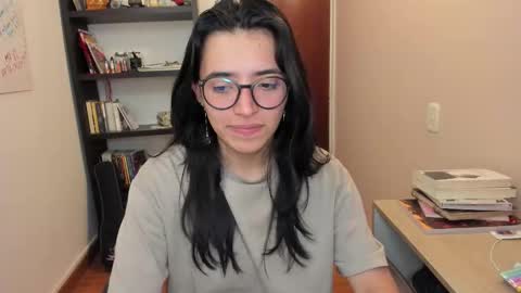 Greta online show from November 28, 2025, 4:04 am