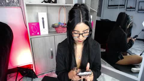 Gretel  online show from April 9, 2026, 3:17 am