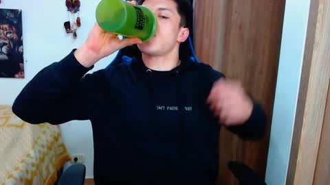 griego01 online show from January 16, 2025, 6:59 pm