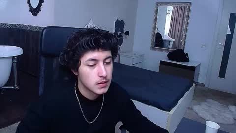 Snapshot of griffindane chatting on February 18, 2026, 7:59 am GriffinDane online show from February 18, 2026, 7:59 am