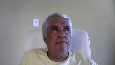 Snapshot of grisa01 chatting on March 9, 2025, 1:48 pm grisa01 online show from March 9, 2025, 1:48 pm