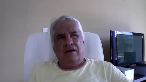 grisa01 online show from April 4, 2026, 4:48 pm