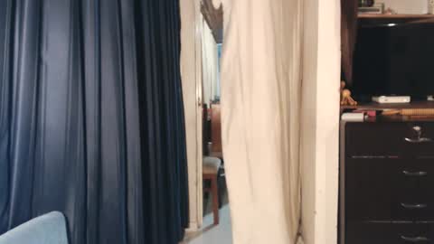 griseldax online show from December 8, 2024, 3:53 am