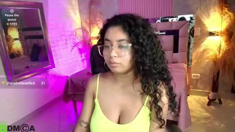 Snapshot of griselle_rousse chatting on February 18, 2026, 11:11 pm online show from February 18, 2026, 11:11 pm