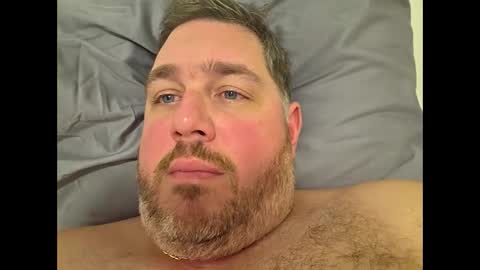 Snapshot of grizzly_uncut chatting on December 2, 2025, 5:35 am grizzly_uncut online show from December 2, 2025, 5:35 am